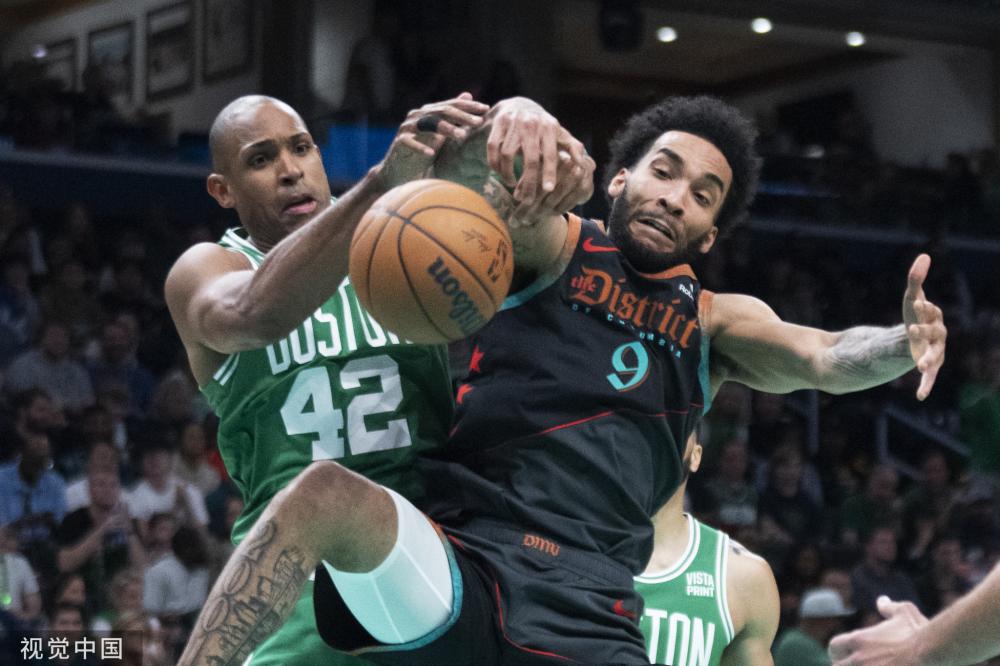 仿佛在调侃 仿佛在调侃