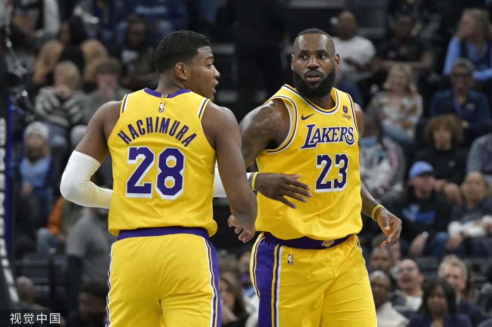 年龄处于当 年龄处于当