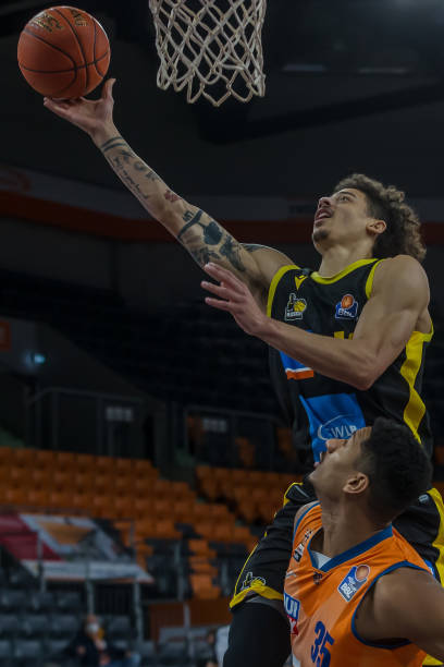 队方面释放 队方面释放